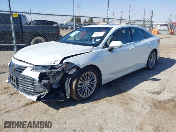 2019 Toyota Avalon XLE with VIN 4T1BZ1FB8KU030044, listed as a IAAI auction lot 41436242 with 56,261 mi miles and . Bid and sale history available at carsss.com. Image 2.