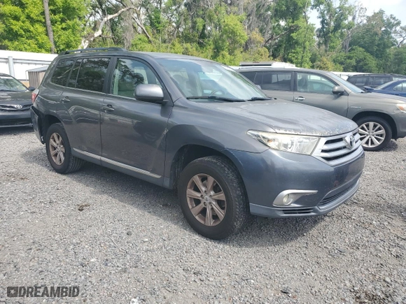 2011 Toyota Highlander with VIN 5TDZA3EH1BS010198, listed as a Copart auction lot 50082215 with 92,091 mi miles and Salvage Title. Bid and sale history available at carsss.com. Image 4.