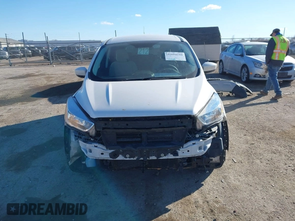 2019 Ford Escape SE z VIN 1FMCU9GD3KUC47731, wystawiony jako IAAI lot #41694244 z przebiegiem 77 059 mil mil oraz . Historia ofert i sprzedaży dostępna na DreamBid. Obrazek 13.