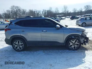 2021 Kia Seltos S with VIN KNDEUCA22M7122562, listed as a IAAI auction lot 41405013 with 91,032 mi miles. Bid and sale history available at carsss.com. Image 12.