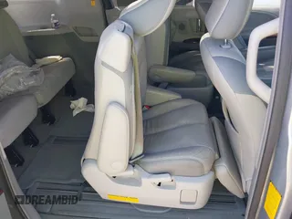 2012 Toyota Sienna XLE AAS with VIN 5TDYK3DC7CS185555, listed as a IAAI auction lot 42013098 with 140,969 mi miles. Bid and sale history available at carsss.com. Image 8.