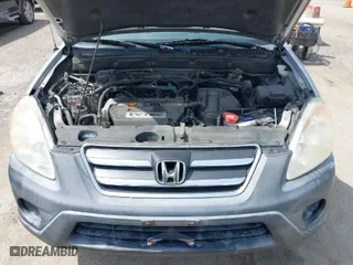 2005 Honda CR-V EX with VIN JHLRD78885C018737, listed as a IAAI auction lot 42066464 with 215,401 mi miles. Bid and sale history available at carsss.com. Image 10.