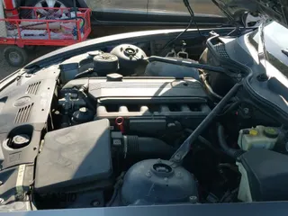 2004 BMW Z4 2.5i с VIN 4USBT33504LS50684, выставлен на аукционе IAAI как лот 42620116 с пробегом 119 707 миль миль и . История ставок и продаж доступна на DreamBid. Изображение 12.