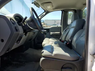2005 Ford F-150 XL with VIN 1FTRF12W05KB89130, listed as a Copart auction lot 55062385 with 175,439 mi miles and Clean Title. Bid and sale history available at carsss.com. Image 7.