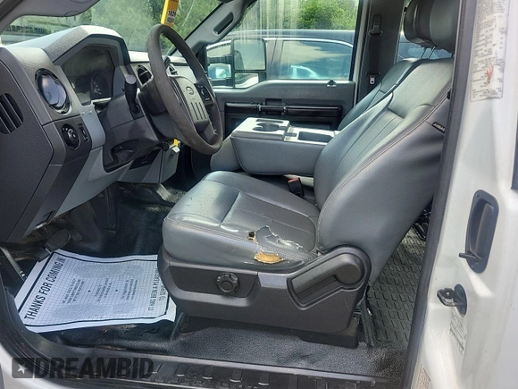 2016 Ford F-250 XLT with VIN 1FT7X2A60GEA74055, listed as a IAAI auction lot 42843465 with 159,764 mi miles and . Bid and sale history available at DreamBid. Image 9.
