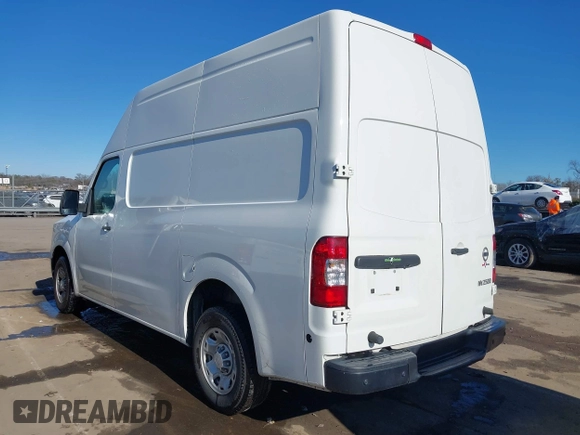 2020 Nissan NV Cargo SV z VIN 1N6BF0LY2LN804118, wystawiony jako IAAI lot #41428353 z przebiegiem 111 941 mil mil oraz . Historia ofert i sprzedaży dostępna na DreamBid. Obrazek 3.