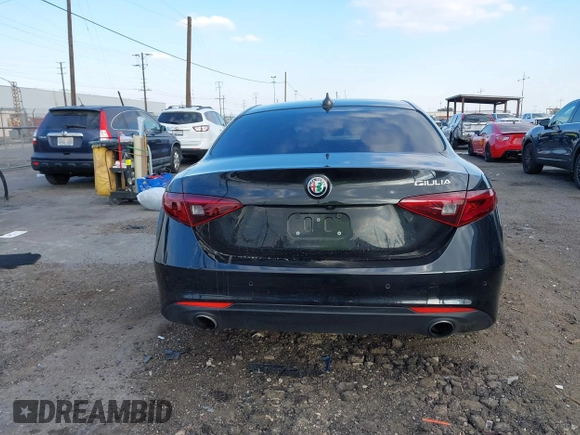 2017 Alfa Romeo Giulia with VIN ZARFAEBN6H7528809, listed as a IAAI auction lot 41365888 with 1 mi miles. Bid and sale history available at carsss.com. Image 16.