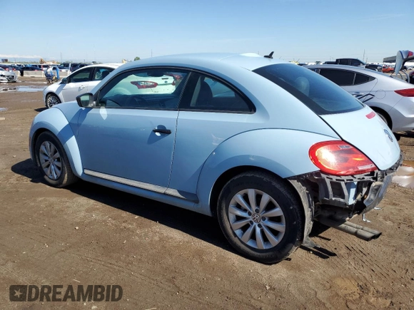 2015 Volkswagen Beetle Fleet Edition z VIN 3VWF17AT5FM640071, wystawiony jako Copart lot #56054715 z przebiegiem 138 539 mil mil oraz Szkoda całkowita • Salvage title. Historia ofert i sprzedaży dostępna na DreamBid. Obrazek 2.
