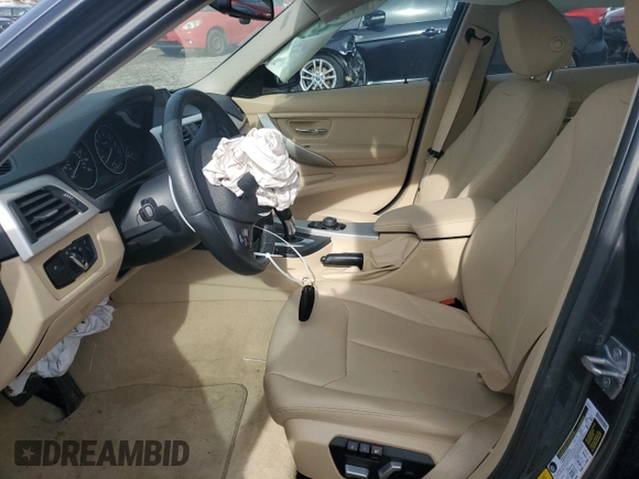 2016 BMW 3 Series 320i xDrive with VIN WBA8A3C54GK690792, listed as a Copart auction lot 42239415 with 26,836 mi miles and Salvage Title. Bid and sale history available at DreamBid. Image 7.