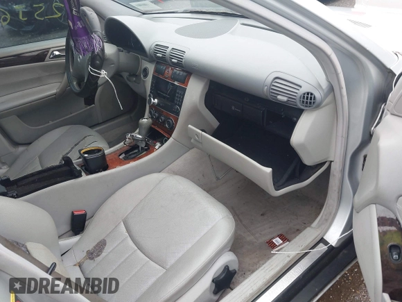 2006 Mercedes-Benz C 280 Luxury with VIN WDBRF54H36A823610, listed as a IAAI auction lot 42538466 with Not provided miles and . Bid and sale history available at DreamBid. Image 5.