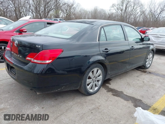 2006 Toyota Avalon XL with VIN 4T1BK36B66U096128, listed as a IAAI auction lot 41813449 with 213,705 mi miles. Bid and sale history available at carsss.com. Image 4.