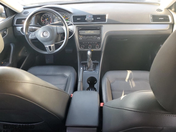2015 Volkswagen Passat 1.8T Limited Edition with VIN 1VWAT7A39FC071666, listed as a Copart auction lot 81555254 with 73,873 mi miles and Salvage Title. Bid and sale history available at carsss.com. Image 8.