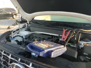 2020 Hyundai Venue SEL с VIN KMHRC8A38LU026165, выставлен на аукционе Copart как лот 85733984 с пробегом 50 148 миль миль и На запчасти • Non repairable. История ставок и продаж доступна на DreamBid. Изображение 17.