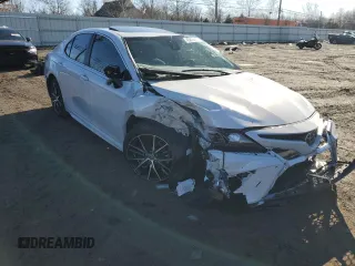 2024 Toyota Camry SE with VIN 4T1T11AK9RU231996, listed as a Copart auction lot 43810455 with 18,873 mi miles and Salvage Title. Bid and sale history available at carsss.com. Image 4.