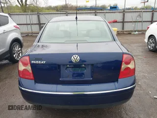 2005 Volkswagen Passat GLS with VIN WVWAD63B15E082758, listed as a IAAI auction lot 41952194 with 163,416 mi miles and . Bid and sale history available at DreamBid. Image 16.