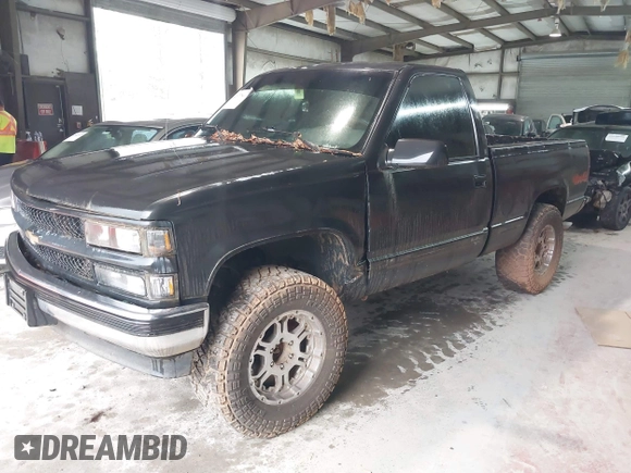 1988 Chevrolet Silverado 1500 with VIN 1GCDK14K5JZ222205, listed as a IAAI auction lot 42077891 with 315,410 mi miles and . Bid and sale history available at DreamBid. Image 2.