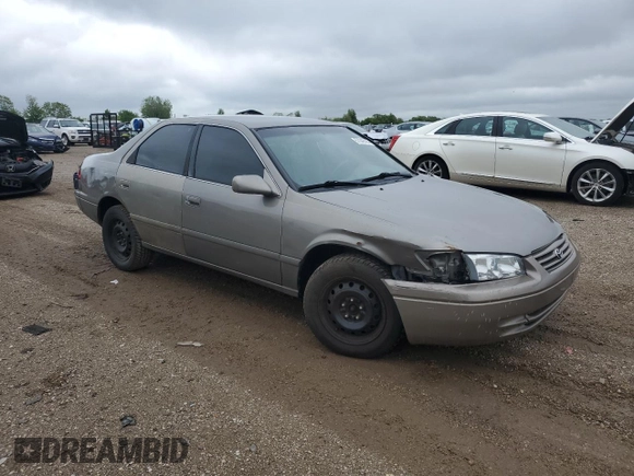 2001 Toyota Camry CE z VIN 4T1BG22K01U057836, wystawiony jako Copart lot #57046325 z przebiegiem 151 882 mil mil oraz Szkoda całkowita • Salvage title. Historia ofert i sprzedaży dostępna na DreamBid. Obrazek 4.