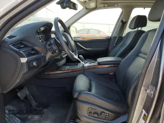 2011 BMW X5 35i z VIN 5UXZV4C50BL743135, wystawiony jako Copart lot #75401064 z przebiegiem 100 446 mil mil oraz Szkoda całkowita • Salvage title. Historia ofert i sprzedaży dostępna na DreamBid. Obrazek 7.