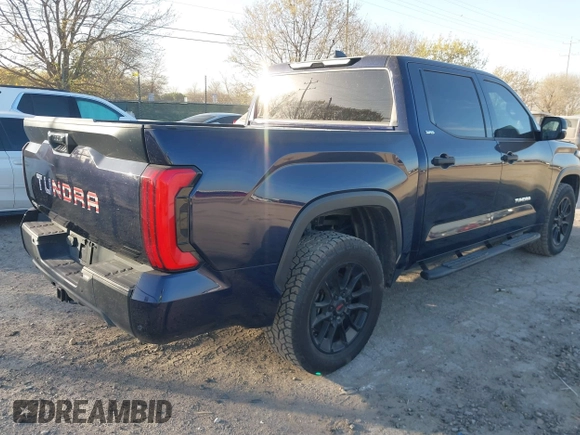 2022 Toyota Tundra 2WD SR5 with VIN 5TFLA5AB1NX001969, listed as a IAAI auction lot 41792254 with 76,862 mi miles. Bid and sale history available at carsss.com. Image 4.