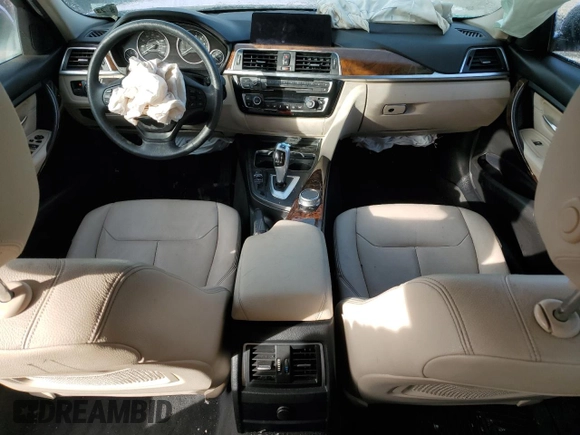 2018 BMW 3 Series 320i with VIN WBA8A9C55JAH12818, listed as a Copart auction lot 52110515 with 72,522 mi miles and Salvage title. Bid and sale history available at DreamBid. Image 8.