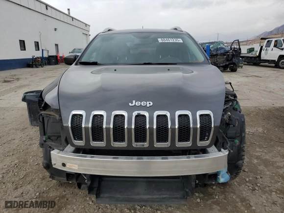 2016 Jeep Cherokee Altitude with VIN 1C4PJMCB1GW269003, listed as a Copart auction lot 88461235 with 73,349 mi miles and Salvage Title. Bid and sale history available at carsss.com. Image 5.