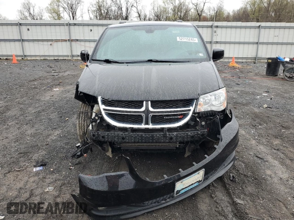 2019 Dodge Grand Caravan SXT with VIN 2C4RDGCG4KR580424, listed as a Copart auction lot 52715245 with 130,696 mi miles and Salvage Title. Bid and sale history available at DreamBid. Image 5.
