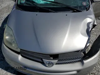 2004 Toyota Sienna XLE with VIN 5TDZA22C04S068616, listed as a Copart auction lot 52358685 with 0 mi miles and Salvage Title. Bid and sale history available at carsss.com. Image 12.