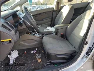 2018 Kia Forte LX with VIN 3KPFK4A7XJE281126, listed as a Copart auction lot 84199854 with 98,902 mi miles and Salvage Title. Bid and sale history available at carsss.com. Image 7.
