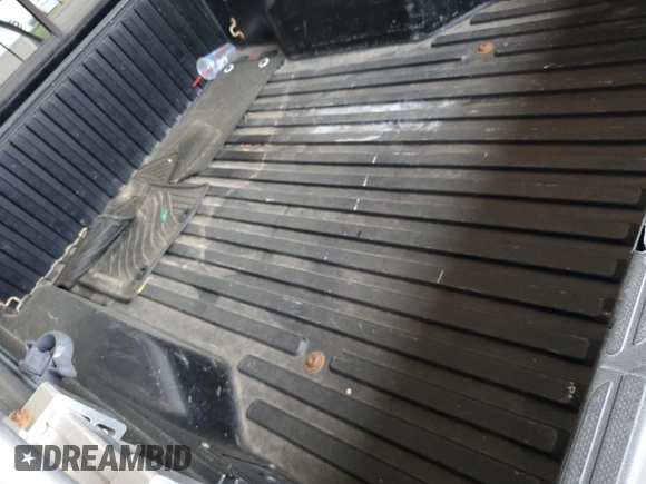 2013 Toyota Tacoma z VIN 5TFMU4FNXDX013268, wystawiony jako IAAI lot #42480159 z przebiegiem 298 790 mil mil oraz . Historia ofert i sprzedaży dostępna na DreamBid. Obrazek 1.
