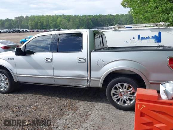 2012 Ford F-150 XL z VIN 1FTFW1CF5CFC30276, wystawiony jako IAAI lot #42111942 z przebiegiem 277 957 mil mil oraz . Historia ofert i sprzedaży dostępna na DreamBid. Obrazek 13.
