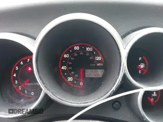 2005 Pontiac Vibe with VIN 5Y2SL63845Z451679, listed as a IAAI auction lot 42047250 with 219,674 mi miles. Bid and sale history available at carsss.com. Image 7.