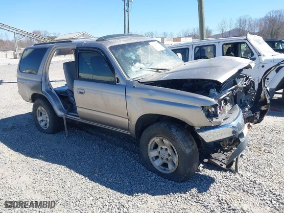 2001 Toyota 4Runner SR5 with VIN JT3HN86R910337426, listed as a IAAI auction lot 41844539 with 1 mi miles. Bid and sale history available at carsss.com. Image 1.