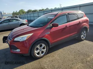 2013 Ford Escape SE with VIN 1FMCU0G97DUC07677, listed as a Copart auction lot 60247335 with 51,141 mi miles and Salvage title. Bid and sale history available at DreamBid. Image 1.