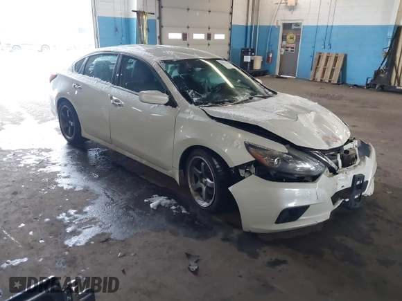 2016 Nissan Altima SR with VIN 1N4AL3AP1GC174425, listed as a IAAI auction lot 41177401 with 173,374 mi miles and . Bid and sale history available at DreamBid. Image 1.