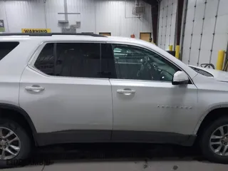 2020 Chevrolet Traverse LT Cloth with VIN 1GNEVGKW8LJ230702, listed as a IAAI auction lot 41137563 with 70,222 mi miles. Bid and sale history available at carsss.com. Image 13.