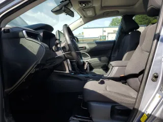 2022 Toyota Corolla Cross LE with VIN 7MUBAABG6NV041555, listed as a Copart auction lot 56567225 with 26,736 mi miles and Salvage title. Bid and sale history available at DreamBid. Image 7.