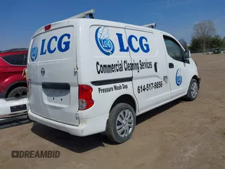 2017 Nissan NV200 S z VIN 3N6CM0KN5HK713522, wystawiony jako IAAI lot #42052133 z przebiegiem 126 019 mil mil oraz . Historia ofert i sprzedaży dostępna na DreamBid. Obrazek 4.