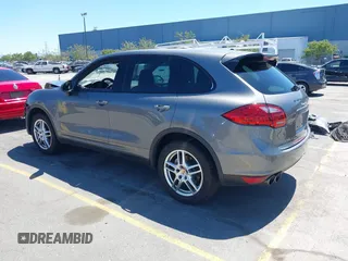 2014 Porsche Cayenne S с VIN WP1AB2A29ELA55755, выставлен на аукционе IAAI как лот 42653023 с пробегом 119 560 миль миль и . История ставок и продаж доступна на DreamBid. Изображение 3.