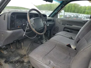 1997 Dodge 2500 z VIN 1B7KF26Z7VJ517550, wystawiony jako Copart lot #57813145 z przebiegiem 91 566 mil mil oraz Tytuł czysty. Historia ofert i sprzedaży dostępna na DreamBid. Obrazek 8.