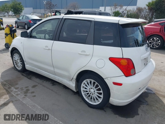 2004 Scion xA z VIN JTKKT624040068820, wystawiony jako IAAI lot #41698479 z przebiegiem 225 896 mil mil oraz . Historia ofert i sprzedaży dostępna na DreamBid. Obrazek 3.