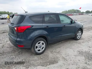 2019 Ford Escape S с VIN 1FMCU0F75KUB83831, выставлен на аукционе IAAI как лот 42048617 с пробегом 164 927 миль миль и . История ставок и продаж доступна на DreamBid. Изображение 4.