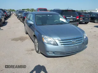 2007 Toyota Avalon XL with VIN 4T1BK36B97U227246, listed as a IAAI auction lot 42008300 with 119,930 mi miles. Bid and sale history available at carsss.com. Image 1.