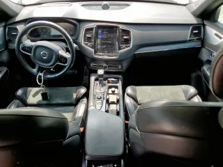 2017 Volvo XC90 R-Design with VIN YV4A22PM7H1133019, listed as a Copart auction lot 49895195 with 105,398 mi miles and Salvage title. Bid and sale history available at DreamBid. Image 8.