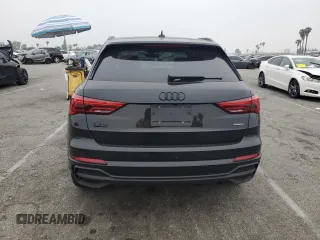 2024 Audi Q3 S line Premium z VIN WA1DECF32R1129879, wystawiony jako Copart lot #54571365 z przebiegiem 6 842 mil mil oraz Szkoda całkowita • Salvage title. Historia ofert i sprzedaży dostępna na DreamBid. Obrazek 6.