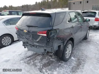 2022 Chevrolet Equinox LT with VIN 3GNAXUEV8NS215337, listed as a IAAI auction lot 41612344 with 42,464 mi miles. Bid and sale history available at carsss.com. Image 4.