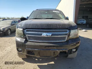 2013 Chevrolet Avalanche LT with VIN 3GNMCFE02DG344524, listed as a Copart auction lot 81173154 with 199,558 mi miles and Salvage Title. Bid and sale history available at DreamBid. Image 5.