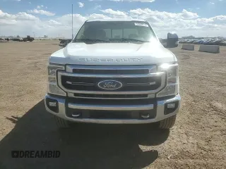 2022 Ford F-350 XL with VIN 1FT8W3BT6NEE97625, listed as a Copart auction lot 53880215 with 110,664 mi miles and Salvage title. Bid and sale history available at DreamBid. Image 13.