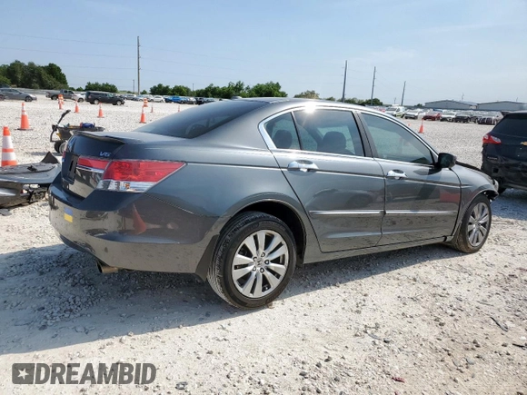2012 Honda Accord EX-L z VIN 1HGCP3F80CA017971, wystawiony jako Copart lot #57825965 z przebiegiem 53 242 mil mil oraz Szkoda całkowita • Salvage title. Historia ofert i sprzedaży dostępna na DreamBid. Obrazek 3.