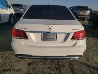 2015 Mercedes-Benz E-Class E 250 BlueTEC Luxury with VIN WDDHF9HB2FB128268, listed as a Copart auction lot 38828733 with 133,930 mi miles. Bid and sale history available at carsss.com. Image 6.