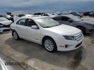 2010 Ford Fusion Hybrid z VIN 3FADP0L34AR186085, wystawiony jako Copart lot #55291735 z przebiegiem 282 029 mil mil oraz Szkody całkowita. Historia ofert i sprzedaży dostępna na DreamBid. Obrazek 4.